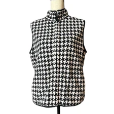 Fleece Zip-up Vest Reversible Black and White Houndstooth and Red Size M