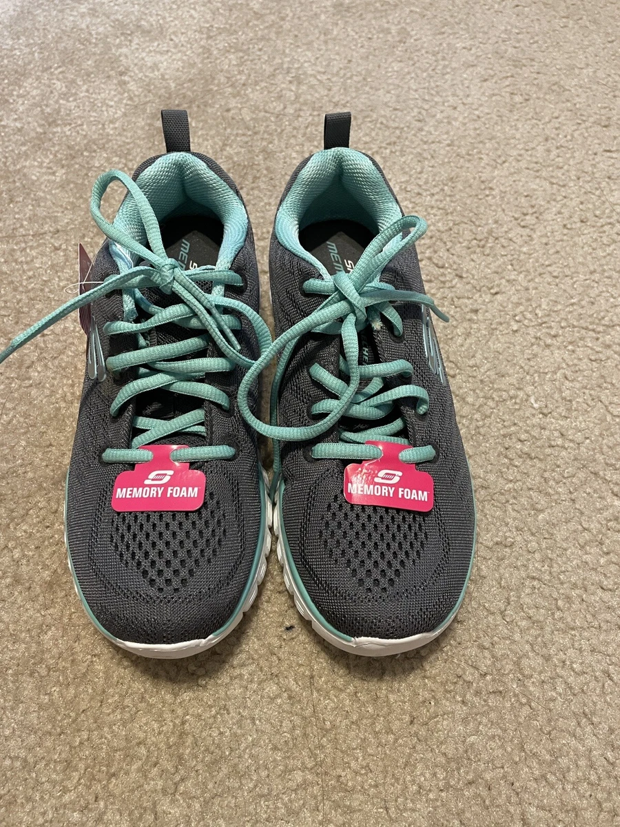 New Sketchers Women s Size 5.5 Sneakers eBay