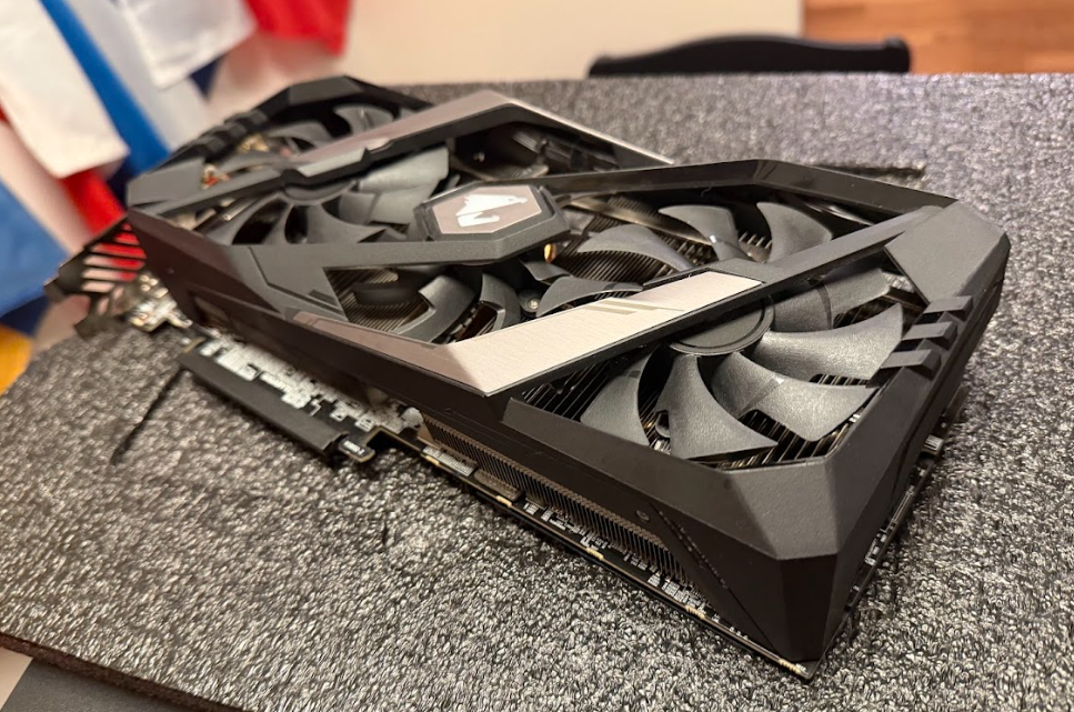 GIGABYTE AORUS GeForce RTX 2080 Ti Xtreme Graphic Card for sale