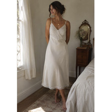 Vintage 80s Vanity Fair Satin White Lace Slip Nighty V Neck Romantic Size Large