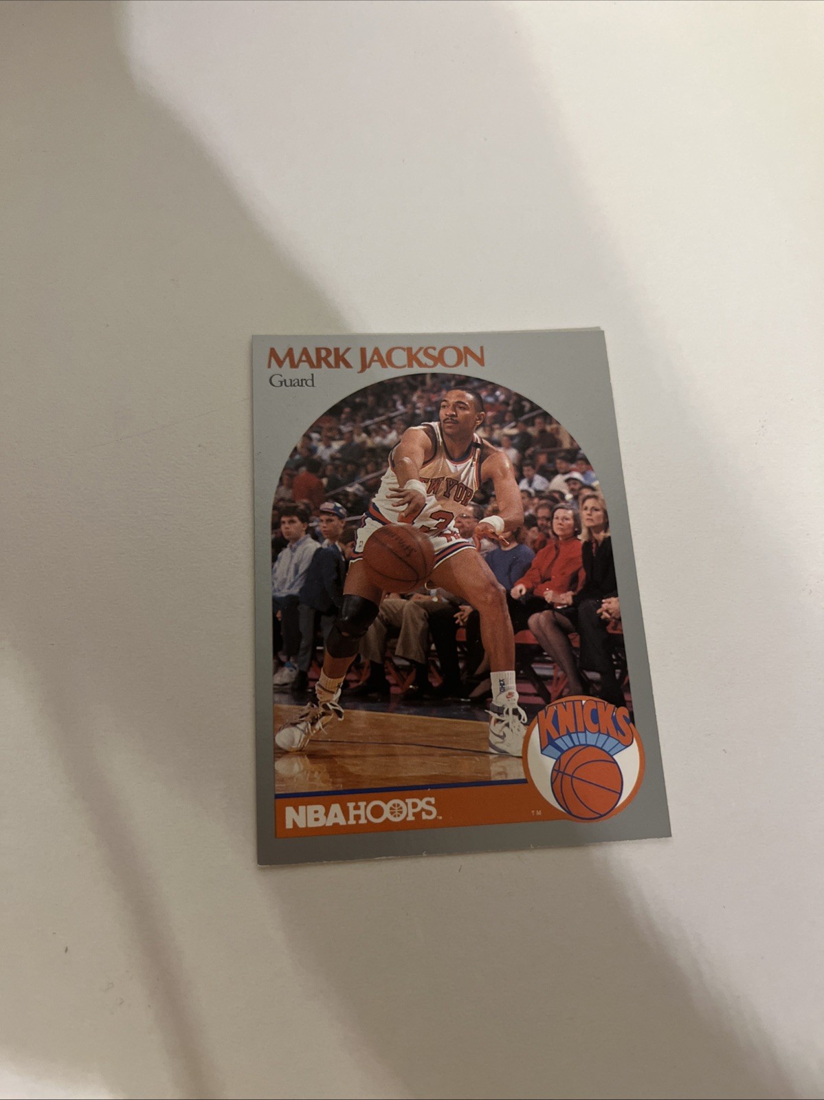 1990-91 NBA Hoops #205 Mark Jackson Knicks "Famous" Menendez Centered MINT
