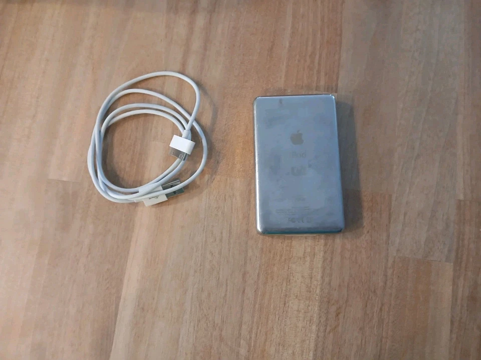 Apple iPod 4th Gen MP102 HP Classic White 128GB IFlash Modded New BATT! - Image 2 of 4