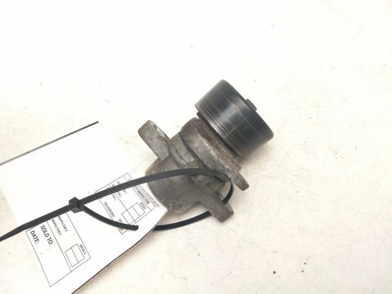 Tensor de cinturón Nissan Murano 2010 Foto 3 de 4