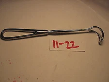 GREEN RETRACTOR 8 12