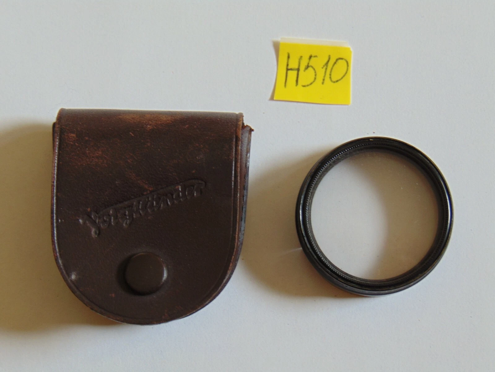 Light filter Voigtländer lens Focar 7 Ø approx. 37 mm. clip on. with leather bag