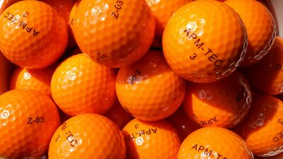 4 Stück orange Turnier Golfbälle APM-TEC Z-03 NEU