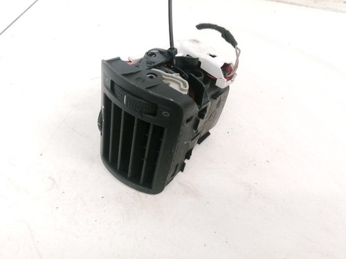 3B0819704A LUFTDÜSE FRISCHLUFTDÜSE Lüftungsgitter  Volkswagen  DE1289149-78