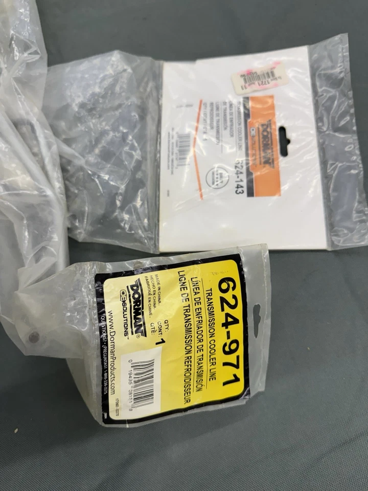 Conjunto de manguera de enfriador de aceite de transmisión automática Dorman 624-971 Foto 2 de 3