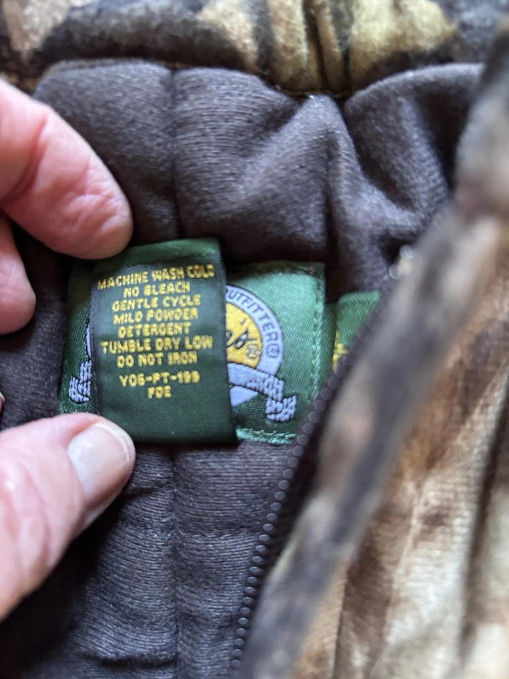 Cabelas Youth LG Insulated Camo Hunting Pants Sm Women Suspenders Leg Zippers - Image 3 of 4