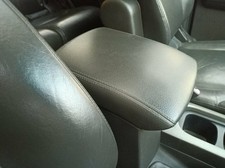 armlehne für NISSAN PATHFINDER (R51) 688417