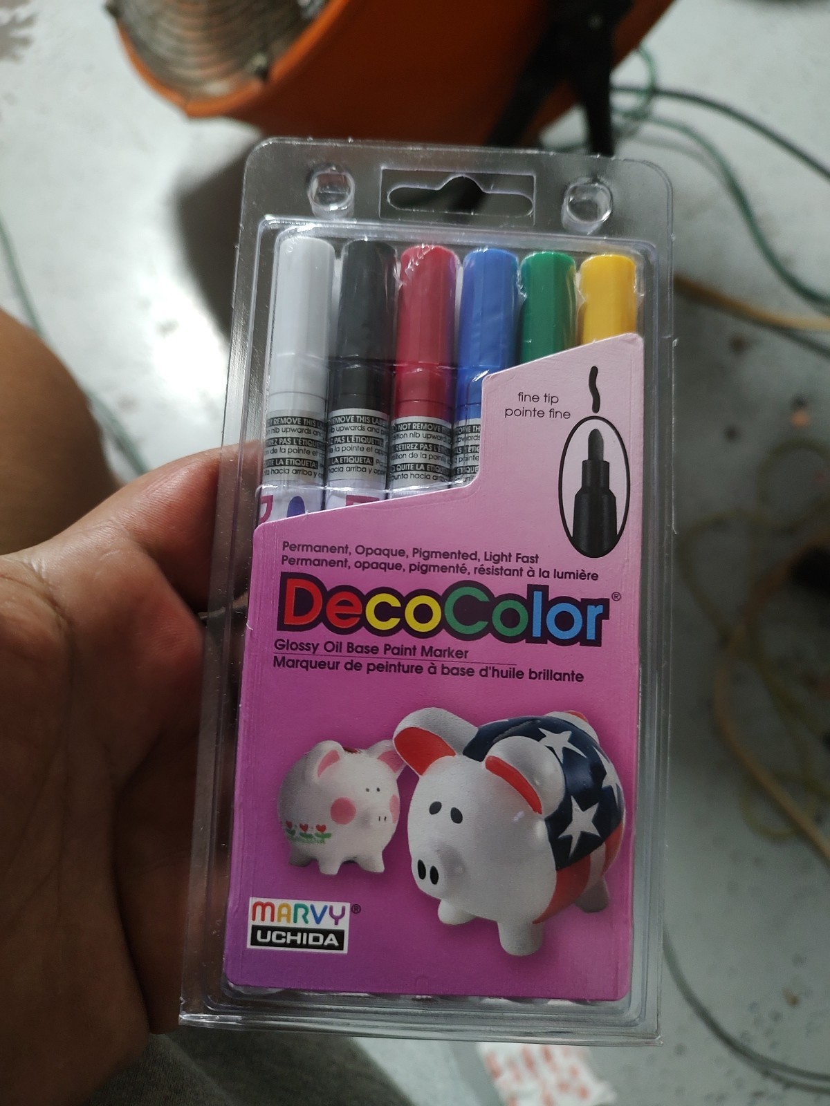 Uchida 200-6A 6-Piece Decocolor Fine Point Paint Marker Set