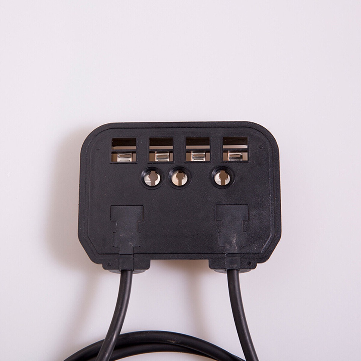 1* Solar Panel Double-sided Junction Box 1500V/30A