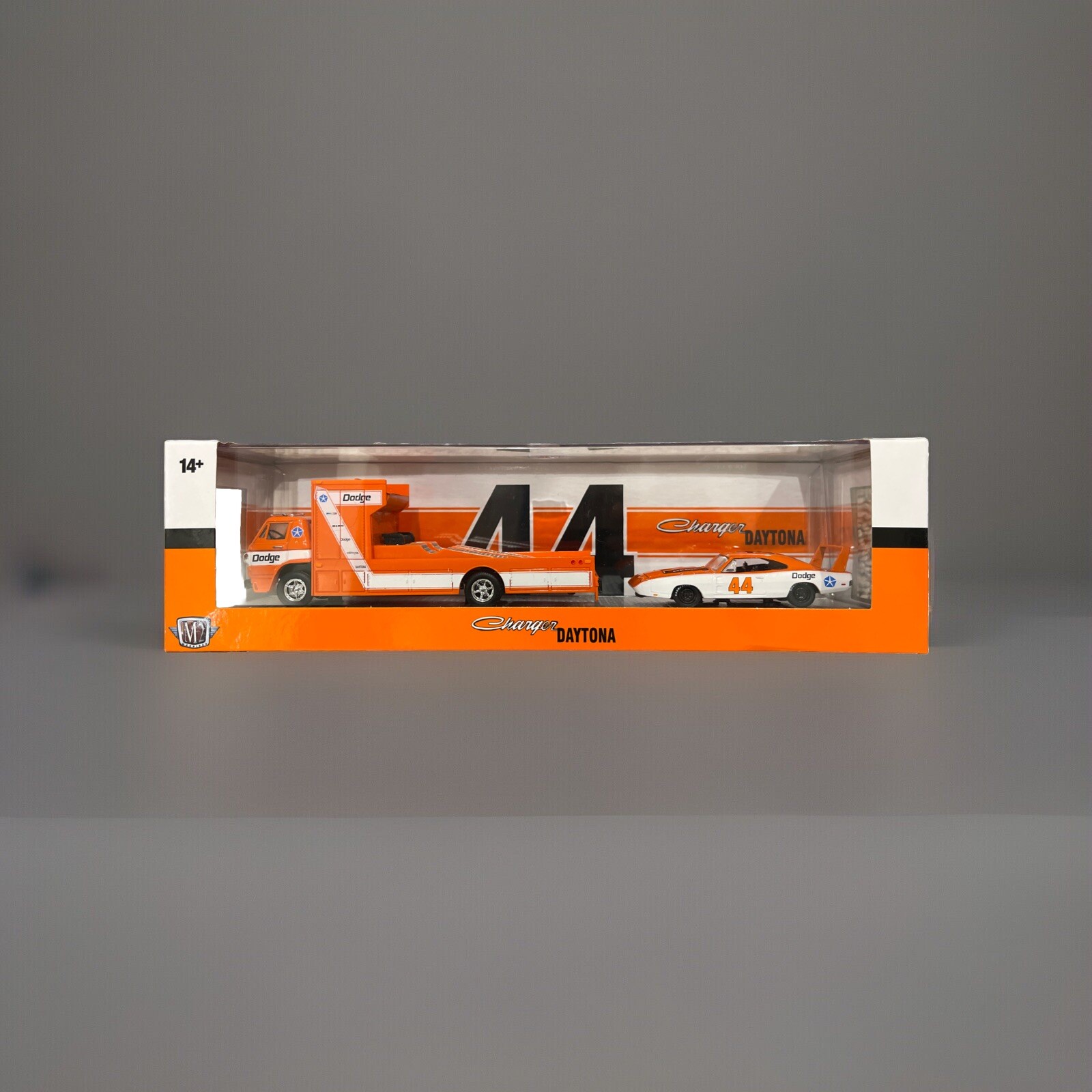 M2 Machines 1966 Dodge L600 COE & 1969 Dodge Charger Daytona HEMI R80 24-29-NEW