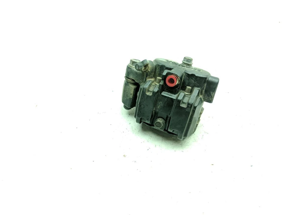 84 85 本田 Nighthawk 700S CB700SC 右前制动卡钳 — 第 2/4 张图片