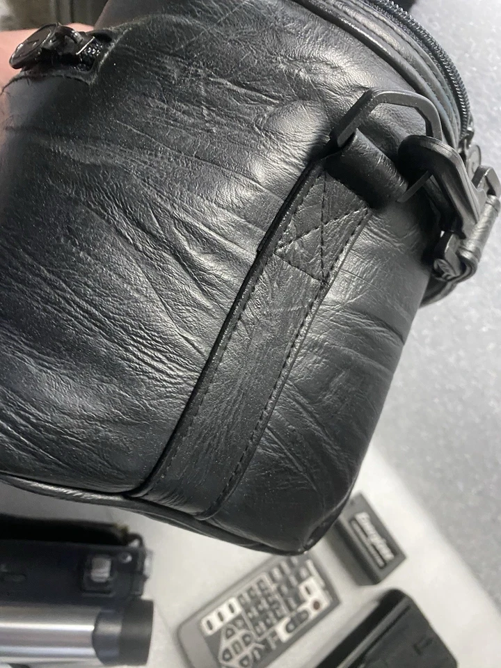 Panasonic PV GS15 Mini DV Camcorder with Battery/Case/Remote - UNTESTED - Image 4 of 4