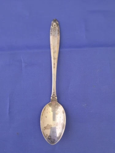 VINTAGE 1939 INTERNATIONAL SILVER CO. STERLING SILVER TEASPOON PRELUDE PATTERN