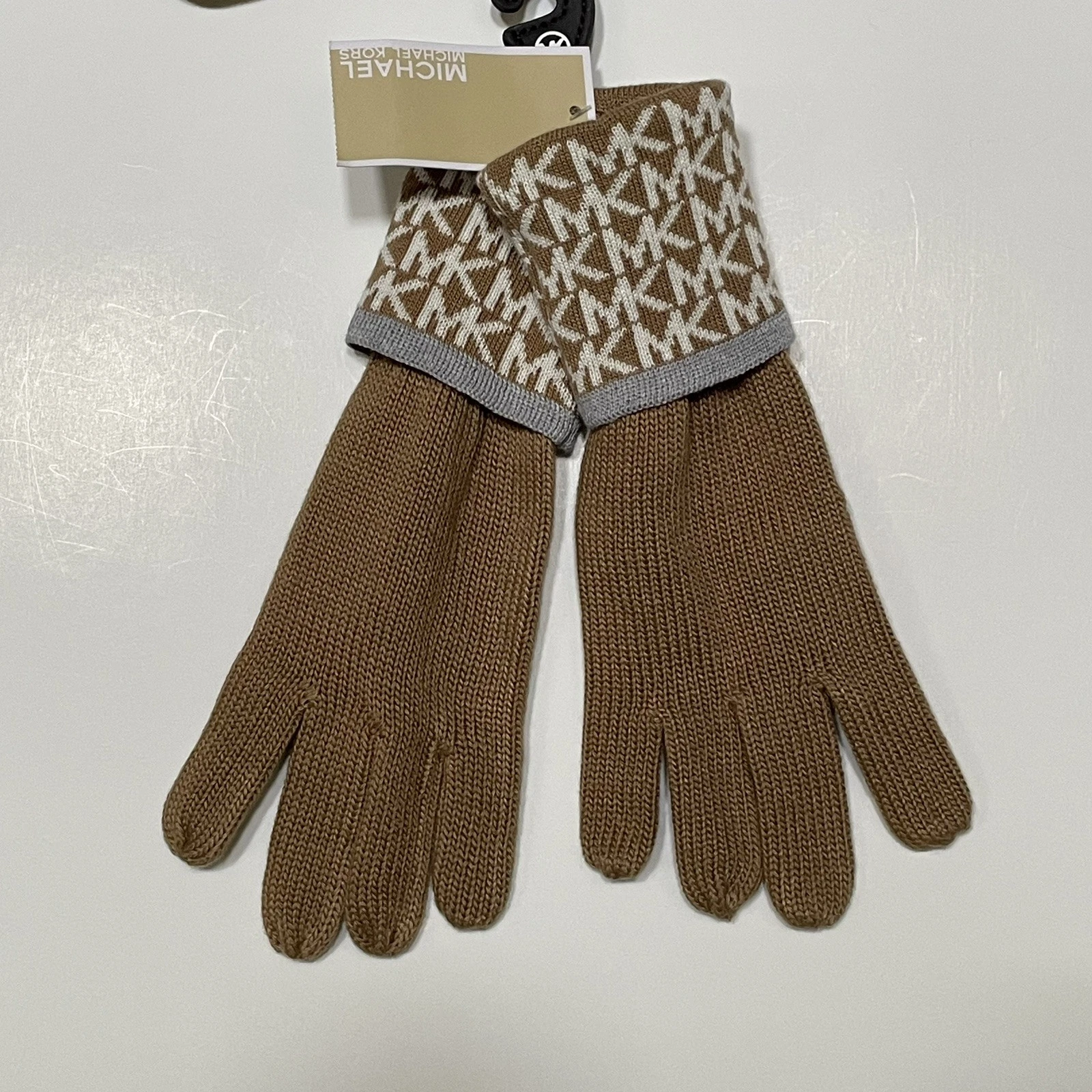 Michael Kors Acrylic Gloves Womens Sz O/S Caramel White Fold-over MK Logo Cuffs