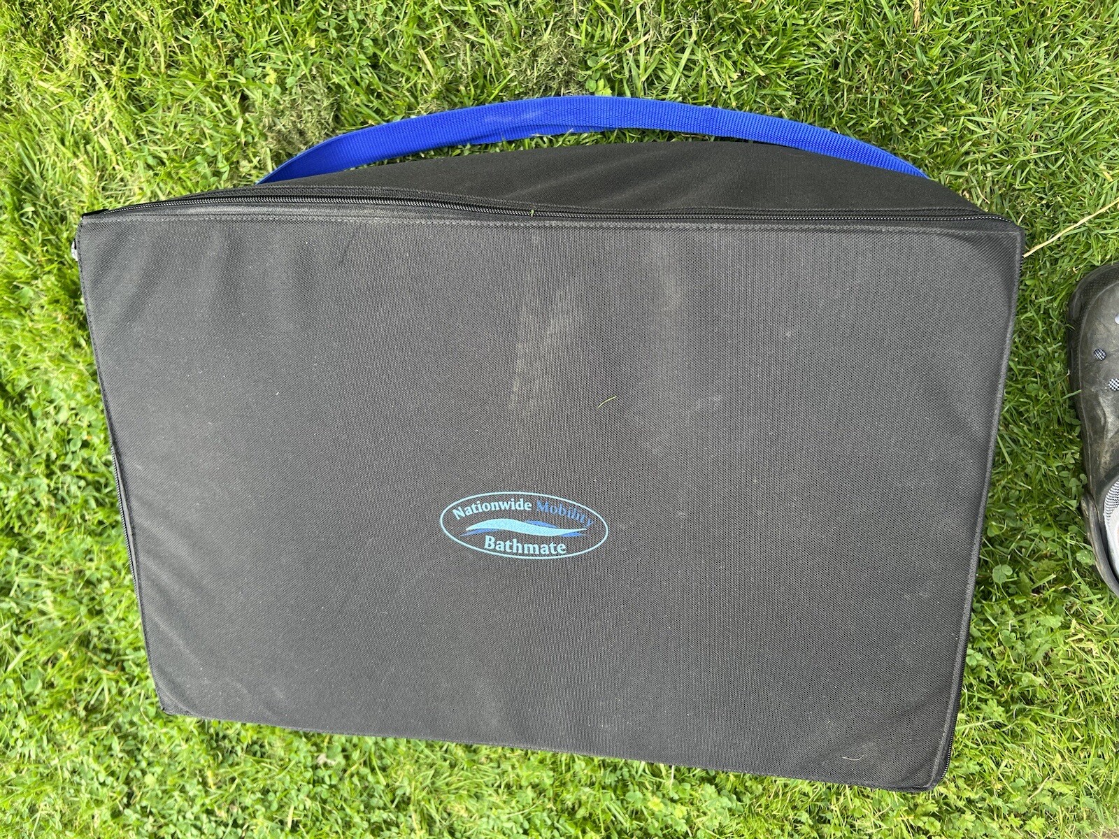 Bathmate Bath Buddy Inflatable Lift Seat Chair Aid Elderly Disability