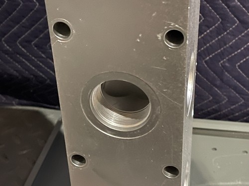 Aluminum Hydraulic Manifold 15-1-1/2" Ports 2-1 1/4", 4" X 25" distribution - Picture 6 of 9
