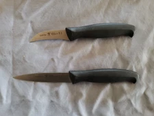 2 J.A. Henckels International Pairing/Peeling Knives