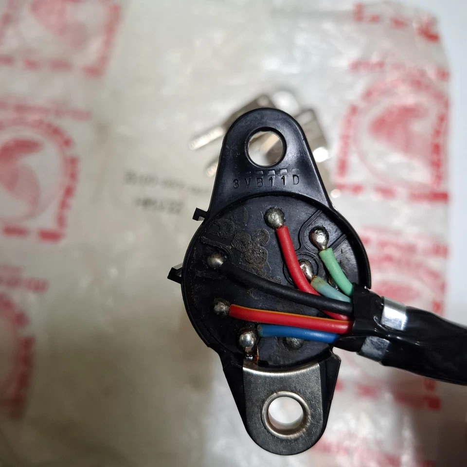 Conjunto de interruptor peine 8 cables P/N 35100-087-007 nuevo de stock Honda C50 C70 C90 Foto 4 de 4