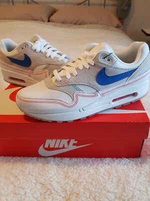 NIKE AIR MAX POMPIDOU, UK9 BRAND NEW WITH OG BOX UK