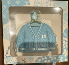 Taylor Swift 1989 Blue Seagulls Cardigan Christmas Tree Ornament