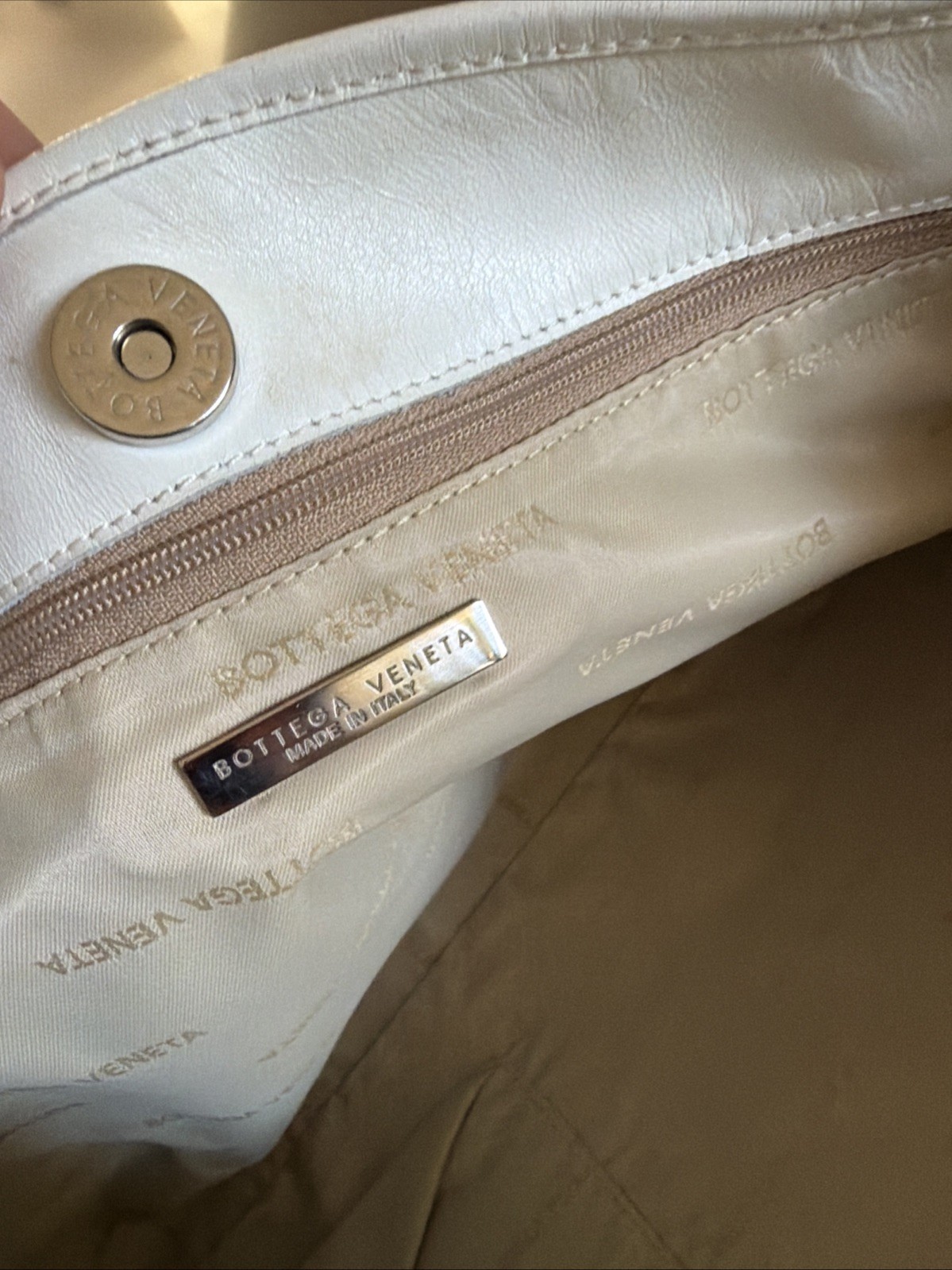 Vintage Bottega Veneta Made In Italy Shoulder Bag thumbnail 8