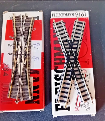 Fleischmann Picollo N Gauge 9161 Diamond Crossing & 9184 Double Slip - Image 1 of 3