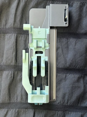 #ad Genuine SINGER Buttonhole Foot quot;Equot; 386966 Fits Quantum XL150 amp; XL1000 $30.00