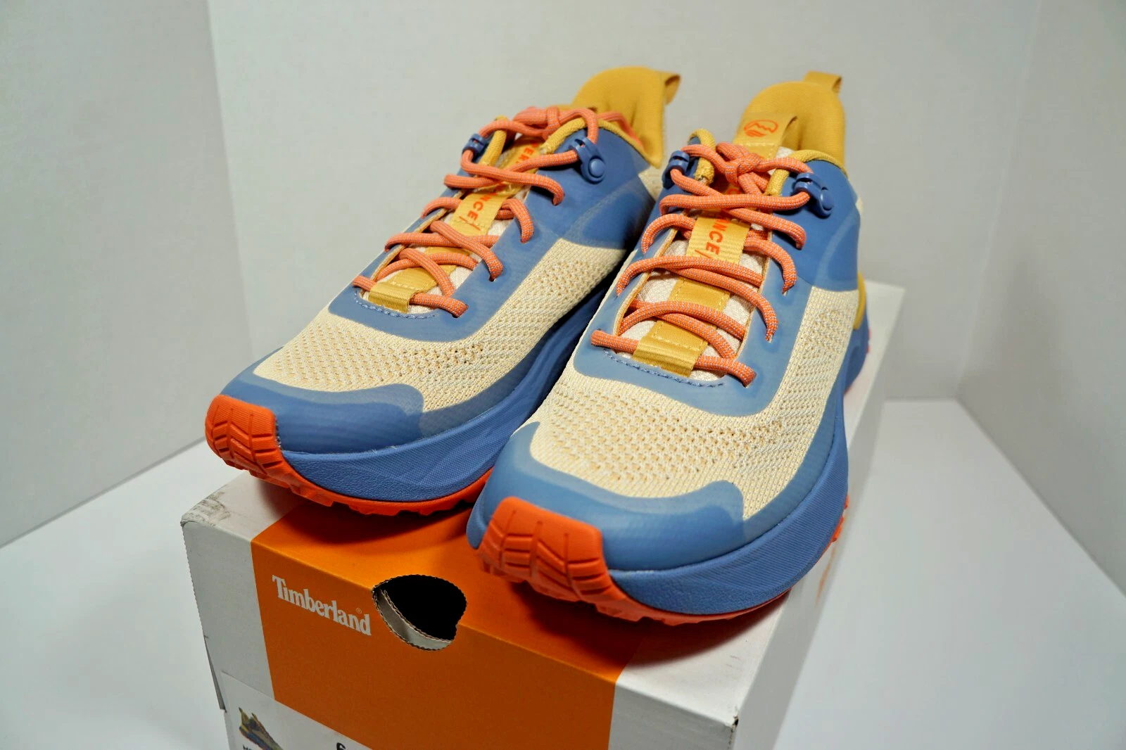 Sneaker da donna Timberland Motion Access basse in pizzo maglia naturale con media B taglia 6 M M