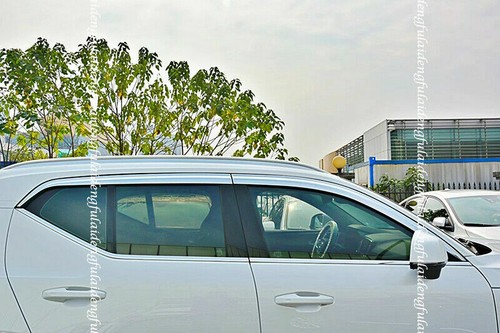 4X For Volvo XC40 2018-2022 Chrome Window Visors Sun Rain Guard Vent Deflectors - Picture 5 of 9