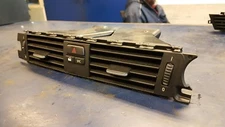 2007 BMW 318i E90 E91 CENTER AIR VENT HAZARD DTC CENTRAL LOCK 14482110 ENB73U-09