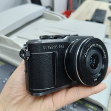Olympus PEN E-PL10 16.1MP Mirrorless Digital Camera with 14-42mm Lens 90 new