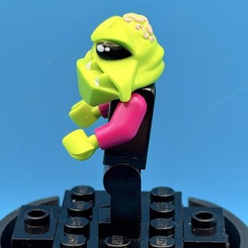 LEGO: Alien Trooper (AC003) - From Space Set 7066 (2011) - RETIRED!