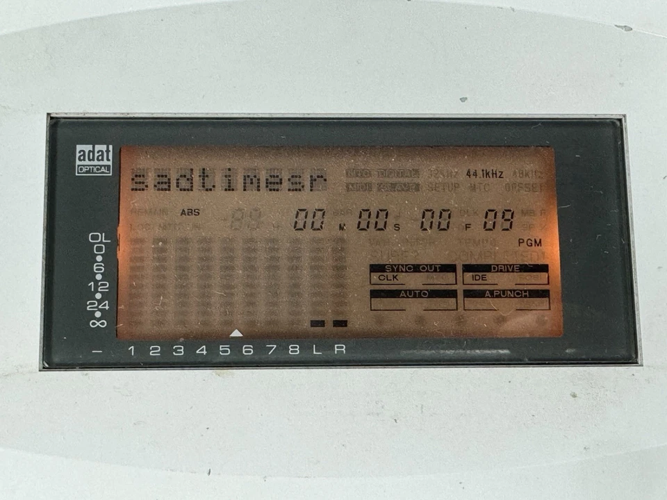 For Parts/Repair - Fostex FD-8 Digital Multitrack Recorder - Powers On - Image 3 of 4