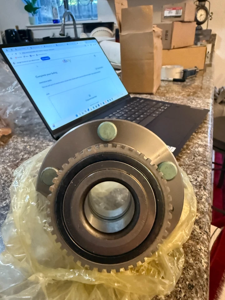 Buje trasero y cojinete HUB-22 nuevo OEM Ford Motorcraft Foto 3 de 4