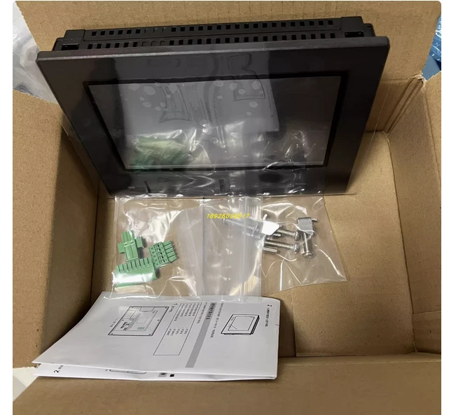 New in box Keyence touch screen VT5-W07 Operation Panel - Image 2 of 4