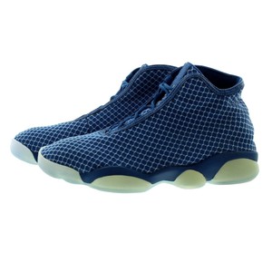 mid top athletic shoes