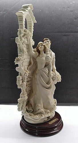 ORIGINAL HANDBEMALTE ARMANI FIGUR EINES BRAUTPAARES MADE IN ITALY - Bild 1 von 5