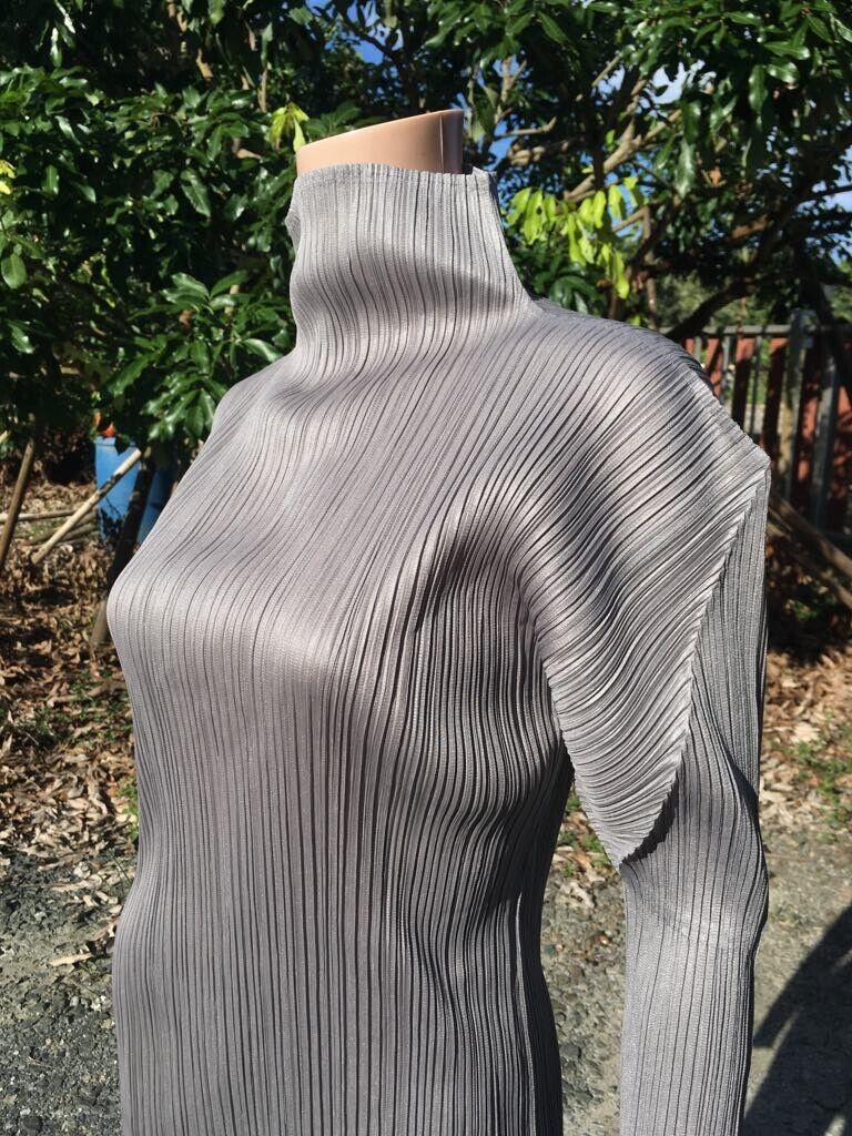 PLEATS PLEASE Issey Miyake Long Sleeve Gray Turtle Mock Neck PLEATS PLEASE Issey Miyake Long Sleeve Gray Turtle Mock Neck
