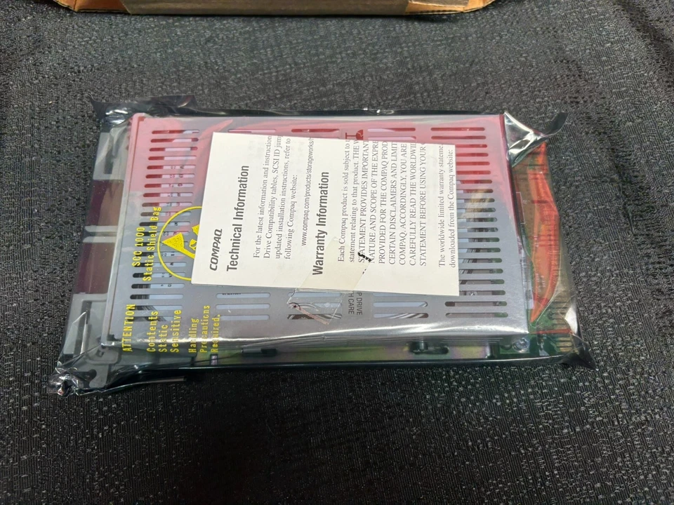 Compaq 243801-001 9.1GB Wide-Ultra SCSI Metal Tray and Drive 005225-001 , NEW - Image 3 of 4