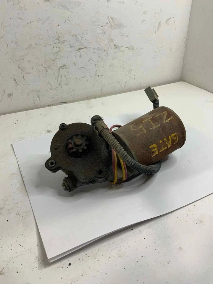 Motor ventana eléctrica Ford Bronco 78-96 motor puerta izquierda motor E9TZ98233V94ARM 4,9 L 6C 4x4 Foto 4 de 4