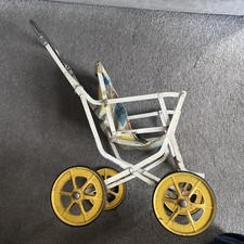 Vintage Tri-ang Dolls Fold Up pram Pushchair pram .See photos