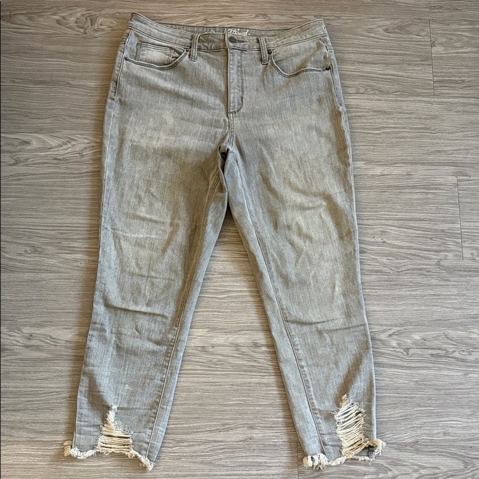 Universal Thread Light Gray Distressed Ankle Wome… - image 1