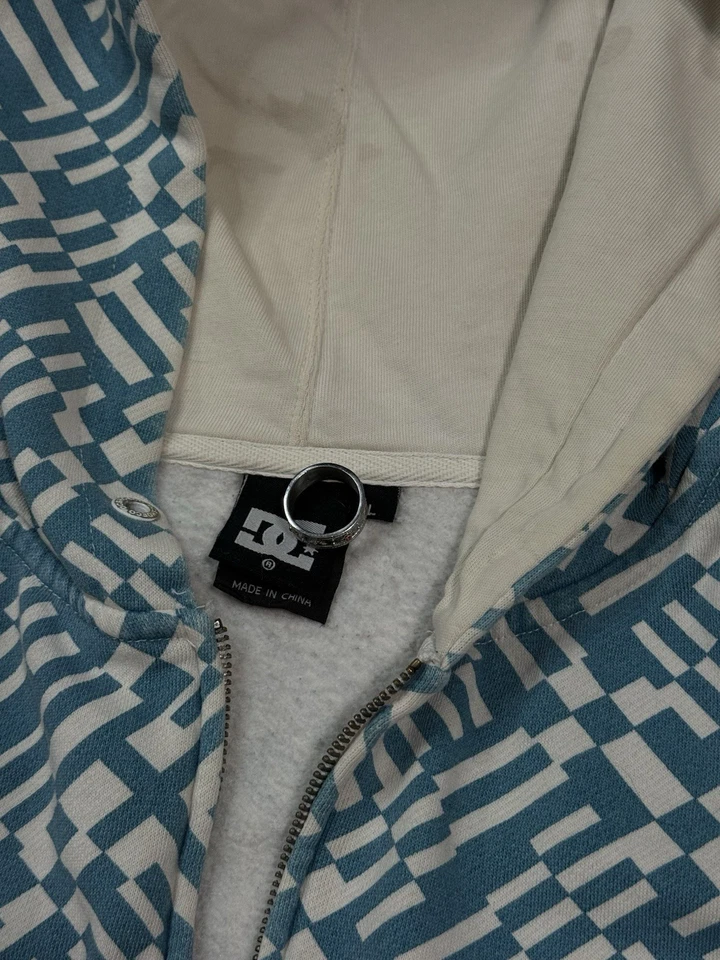 Men’s Y2K style DC shoes zip up blue and white hoodie with a Jesse Pinkman Vibe - Image 3 of 4