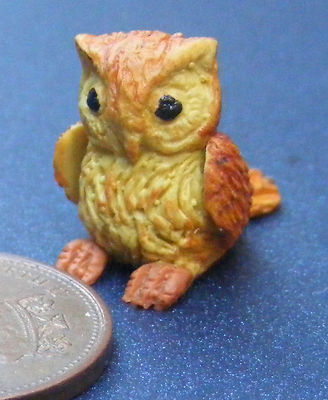 Puppenhaus braune Eule Gartenvogel klein Maßstab 1:12 Polymer Clay J tumdee