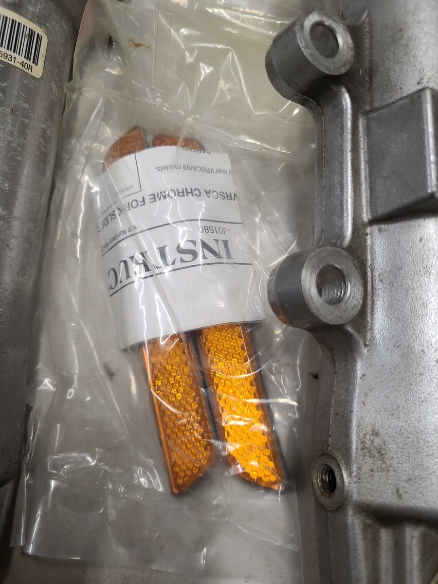 ブランデー ssx2673 Harley-Davidson FXDWG & FXST Showa G593-R / G593-L Fork Set
