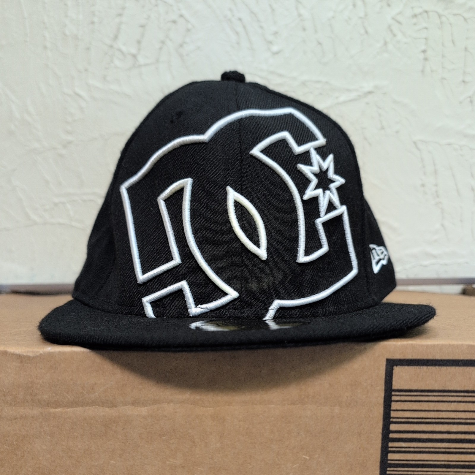 Black/white Y2k