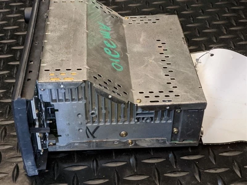 Audio Equipment Radio AM-FM Cassette-cd Control Fits 00-01 LINCOLN LS 1812364 Foto 3 de 4